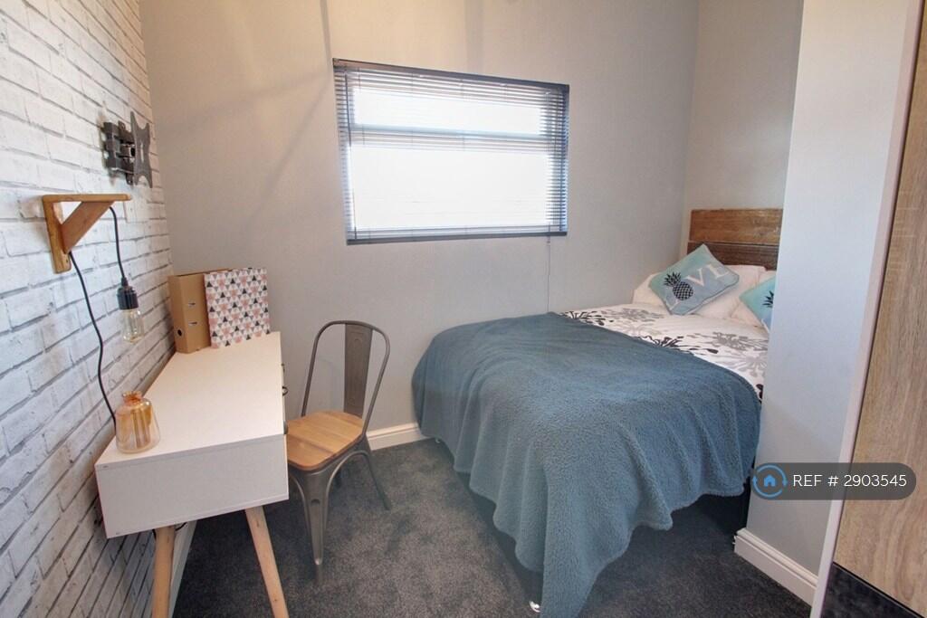 1 bedroom house share for rent