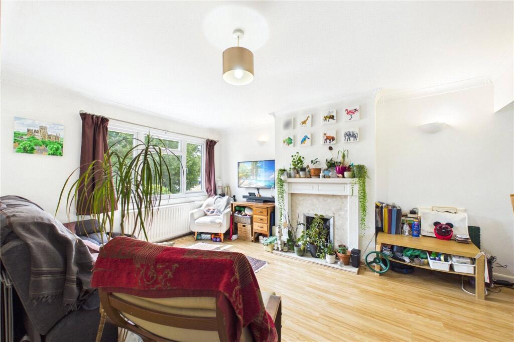 Meadow Way, Theale, Reading, Berkshire, RG7 photo 4