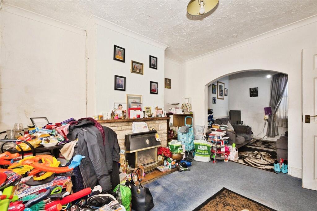 House in Yeovil, Somerset - View 4