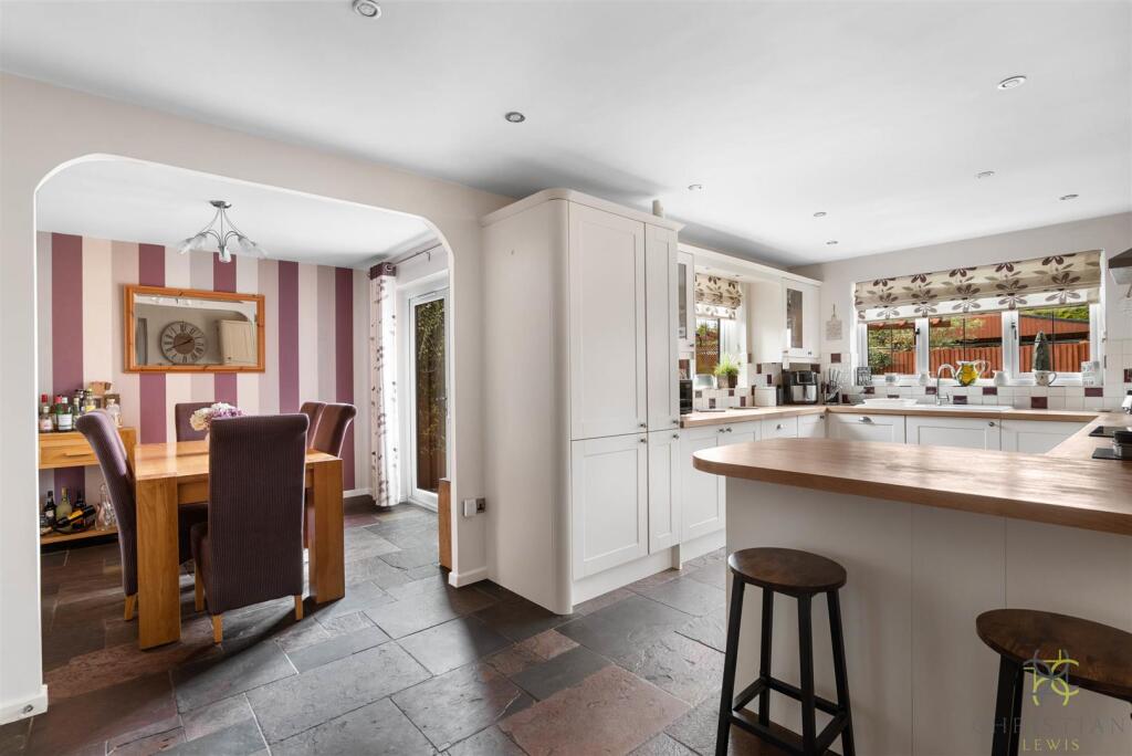 2, Cornmill Close, Elmley Castle, Pershore photo 2