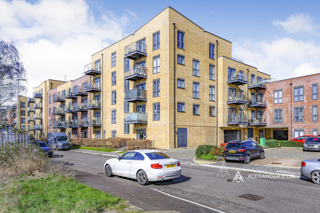 Main image of property: Frogmore Road, Hemel Hempstead, Hertfordshire, HP3
