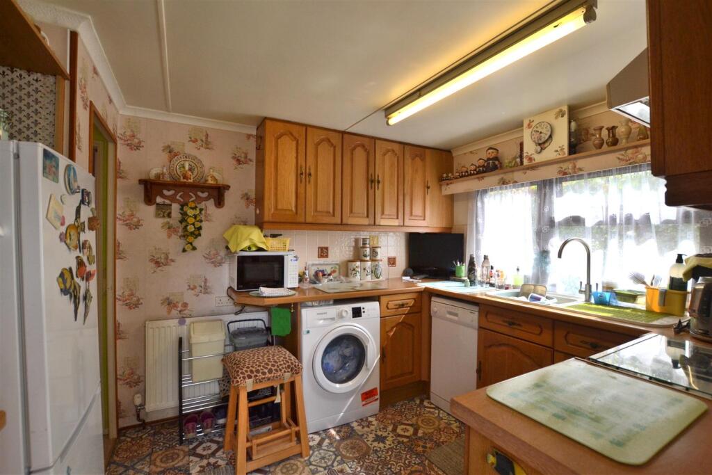 Sylvan Way, Grange Estate, Church Crookham - View 3