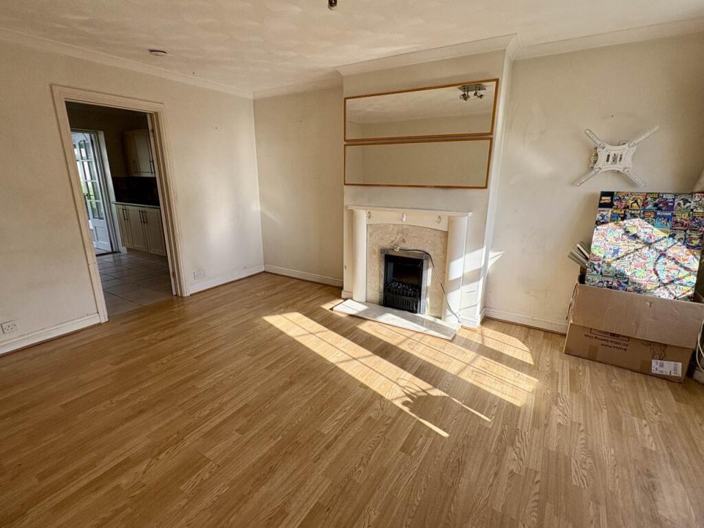 Highfields, Brackla, Bridgend  photo 3