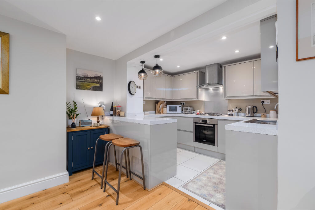 Apartment in London - More