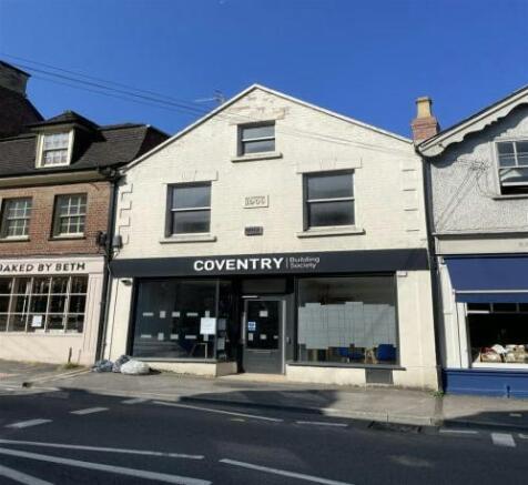 5 Fountain Street Nailsworth - Partics.jpg