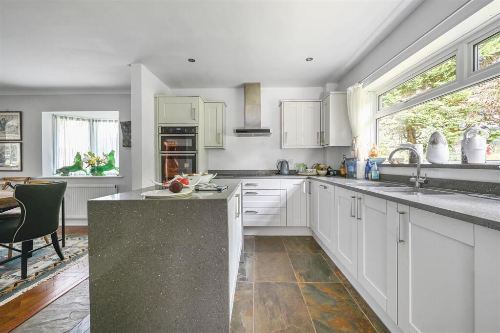 Ewhurst Close, Hastings photo 4