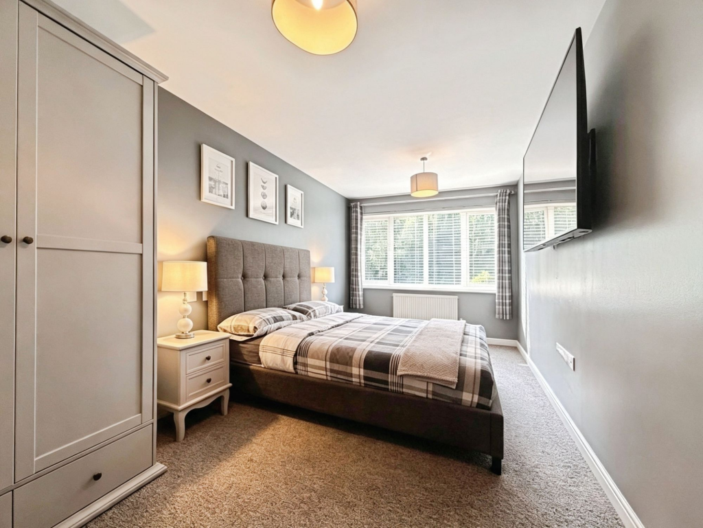 Apartment in Swindon, St. Andrews - View 2