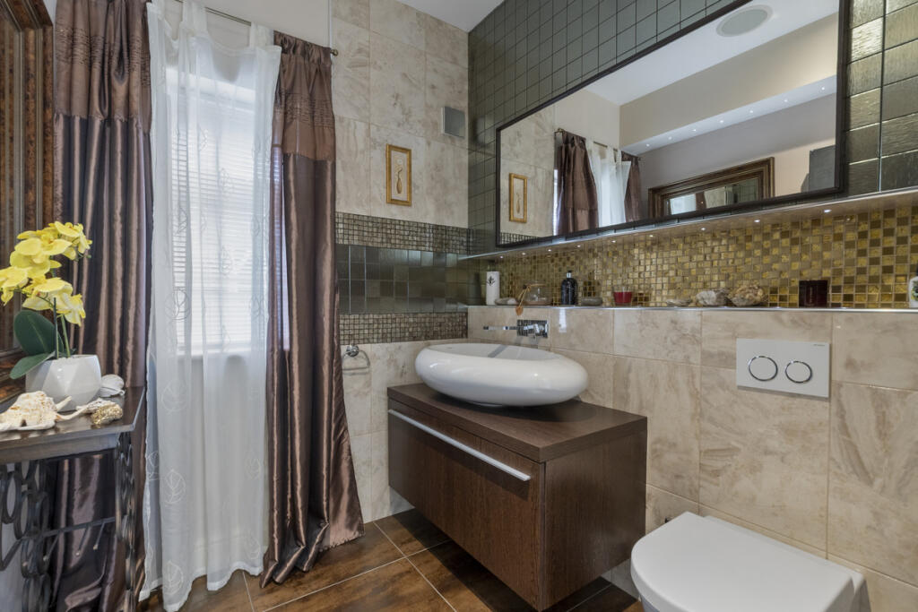 Additional image 13 of Tudor Hill, Sutton Coldfield, B73 6BH