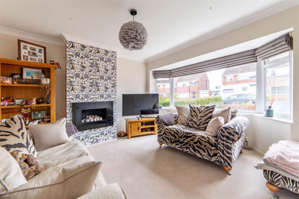 Thorntree Drive, Whitley Bay, NE25 photo 3
