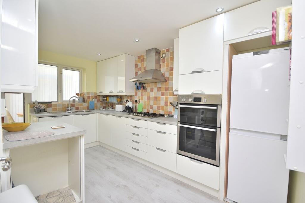 House in Northampton, Wootton - View 5
