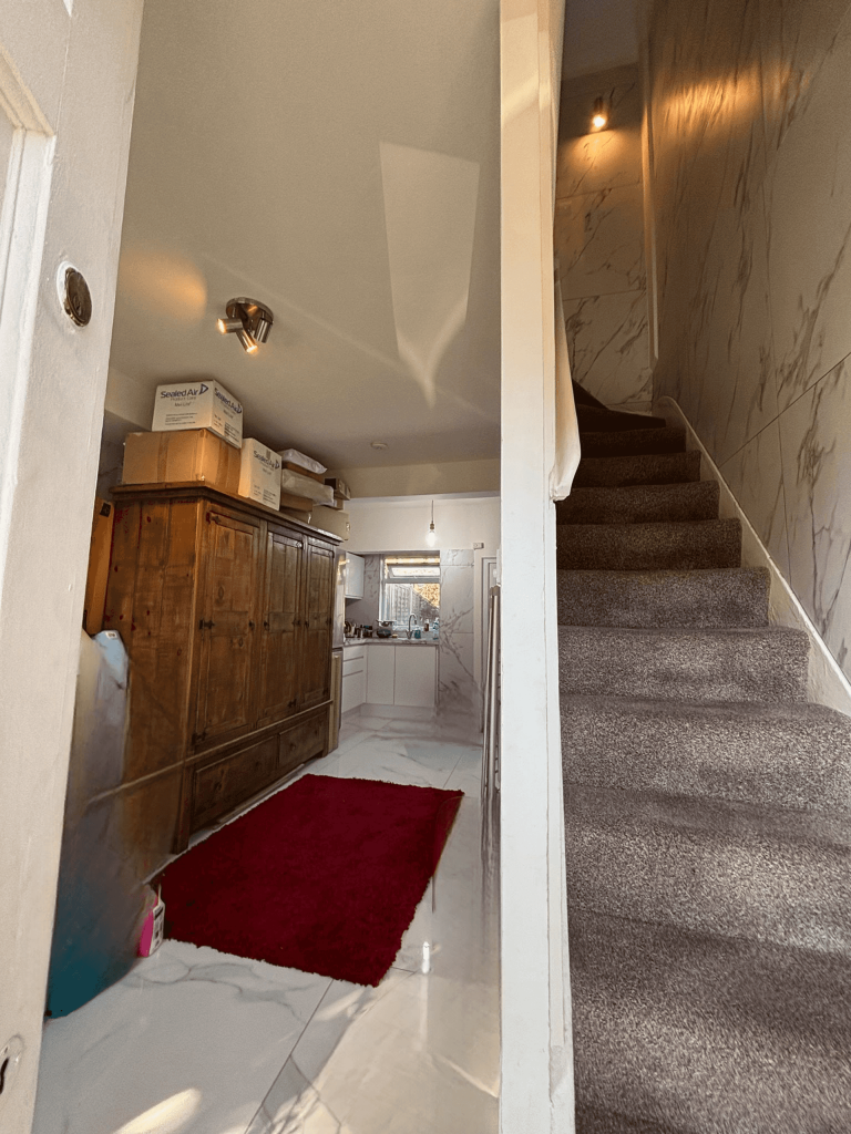 House in London - View 3
