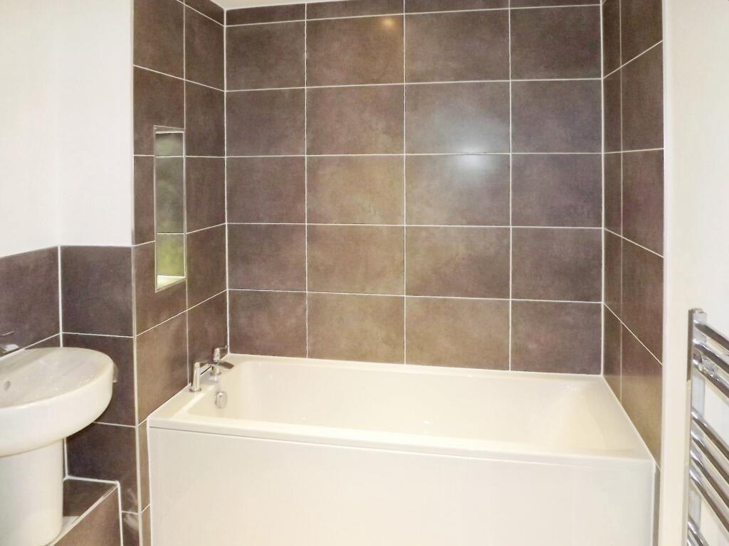 Apartment in St Albans - More