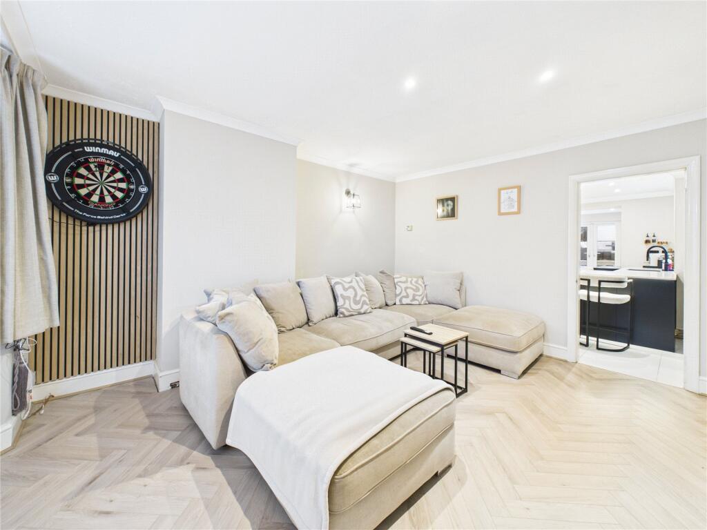 St Peters Rise, Headley Park, Bristol, BS13 photo 3