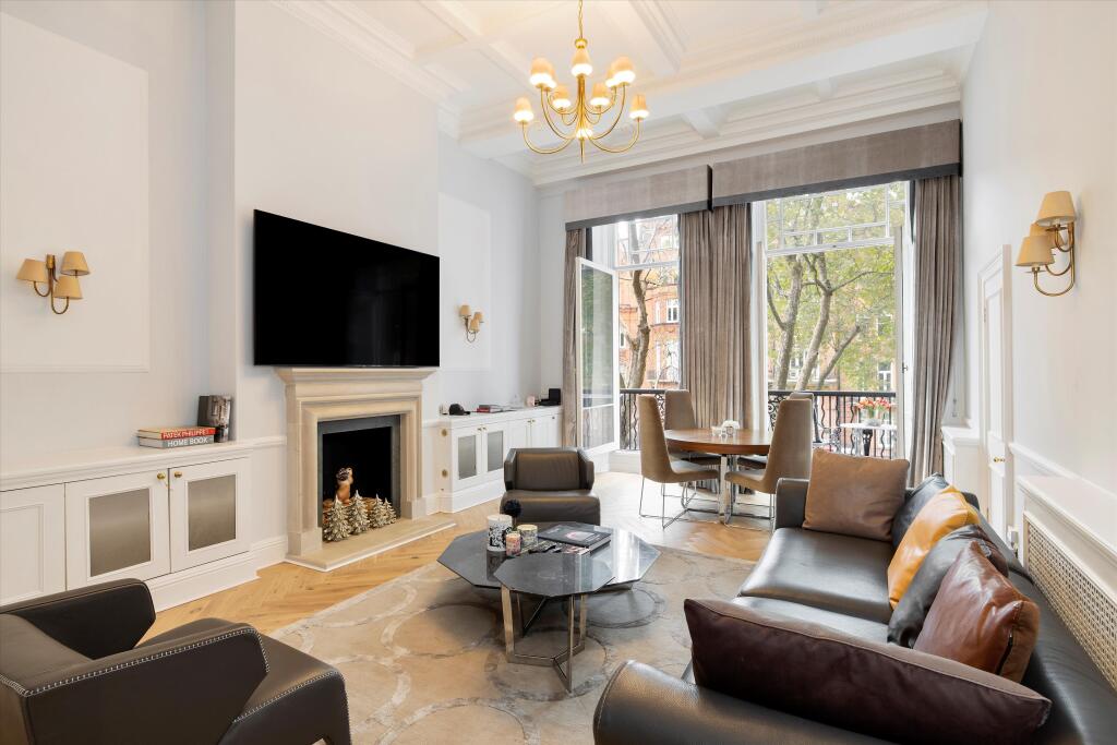 Main image of property: Pont Street, Knightsbridge, London SW1X
