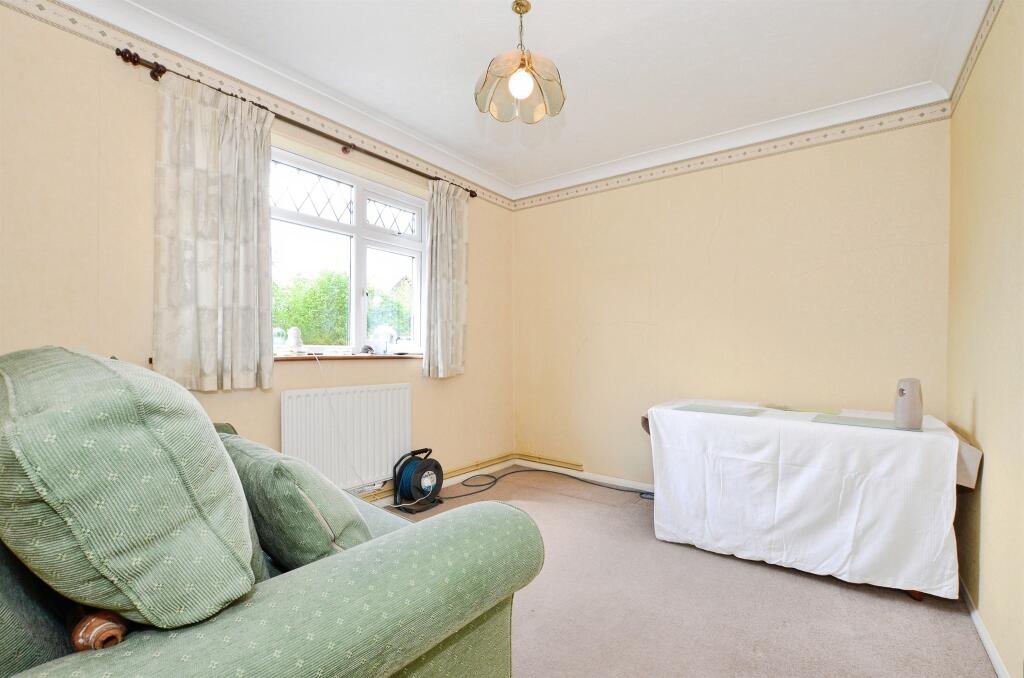 House in St Albans, Harpenden - More