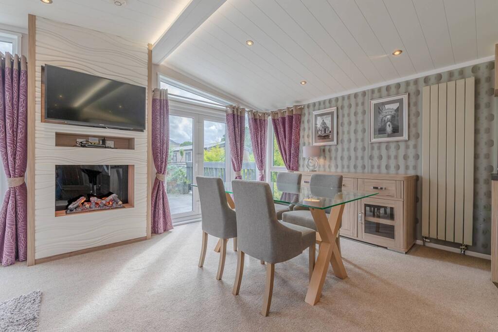 Lodge 1 The Sanctuary, Fort Augustus, PH32 4BG photo 5