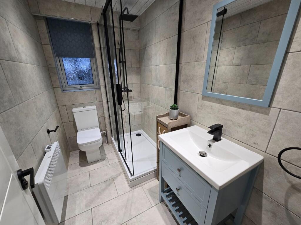 Apartment in Bury, Greater Manchester - View 4