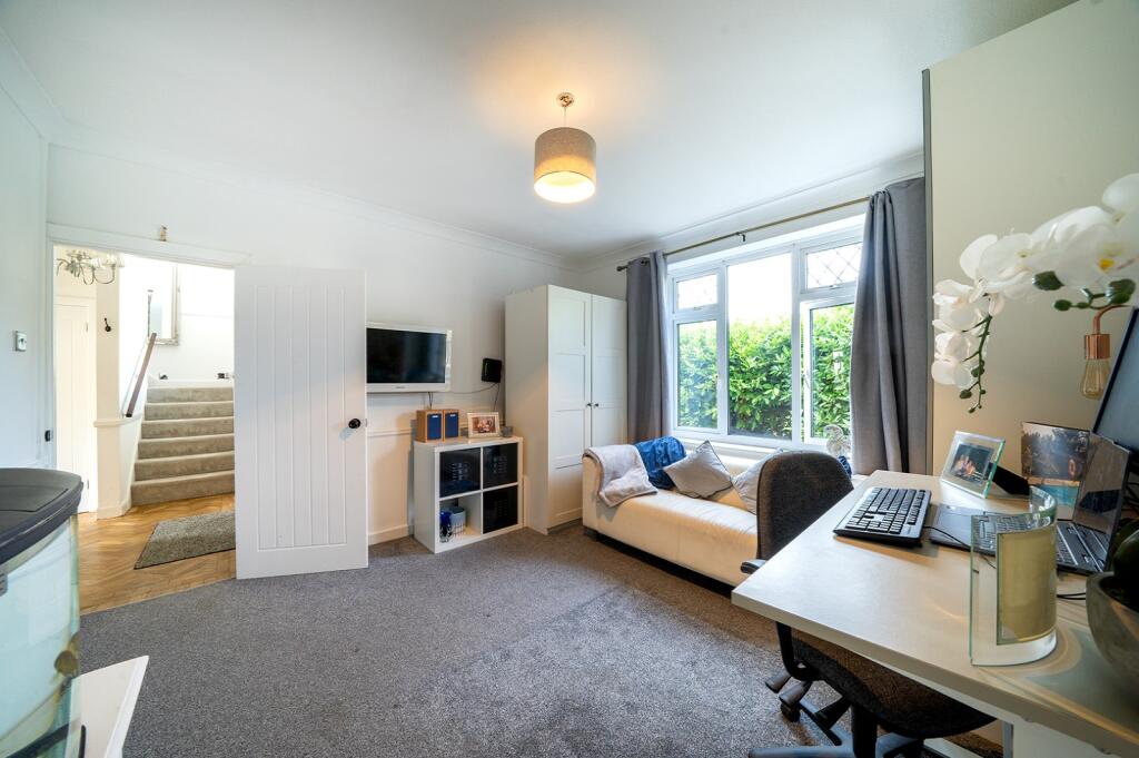84a Redlands Road, Penarth, The Vale Of Glamorgan. CF64 2WL - View 4