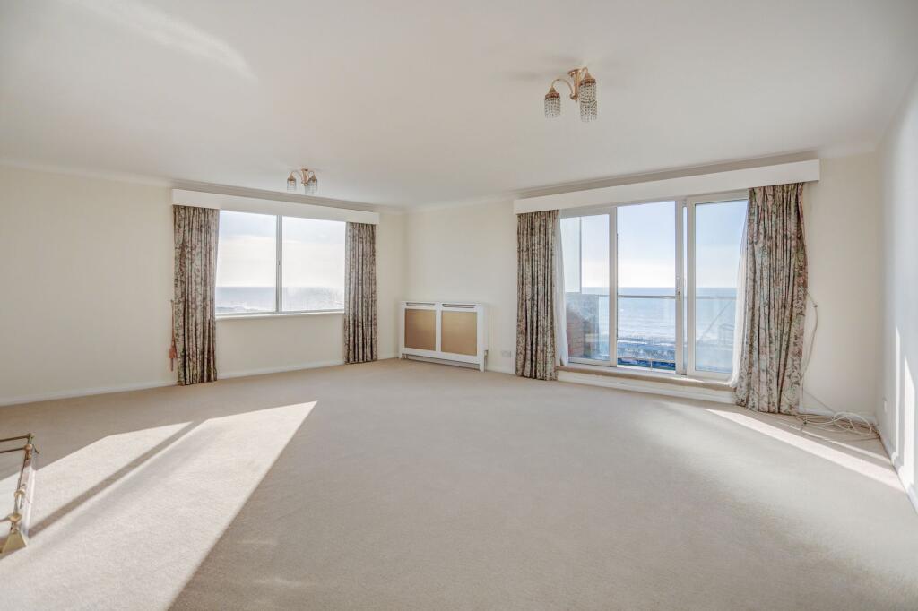 Apartment in Hove, Brighton and Hove - View 2