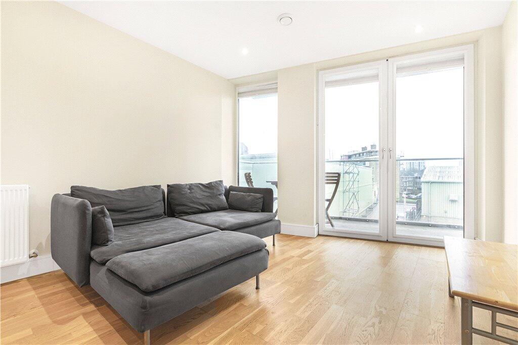 2-bed apartment on Keymer Place, London, E14, £395,000