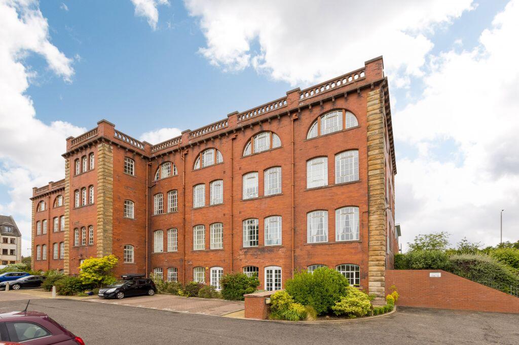 Main image of property: 90/1 Inchview Terrace, Craigentinny, EH7 6TF