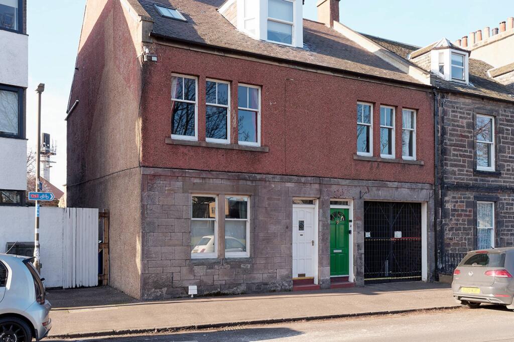 Main image of property: 20 Eskside West, Musselburgh, EH21 6PL