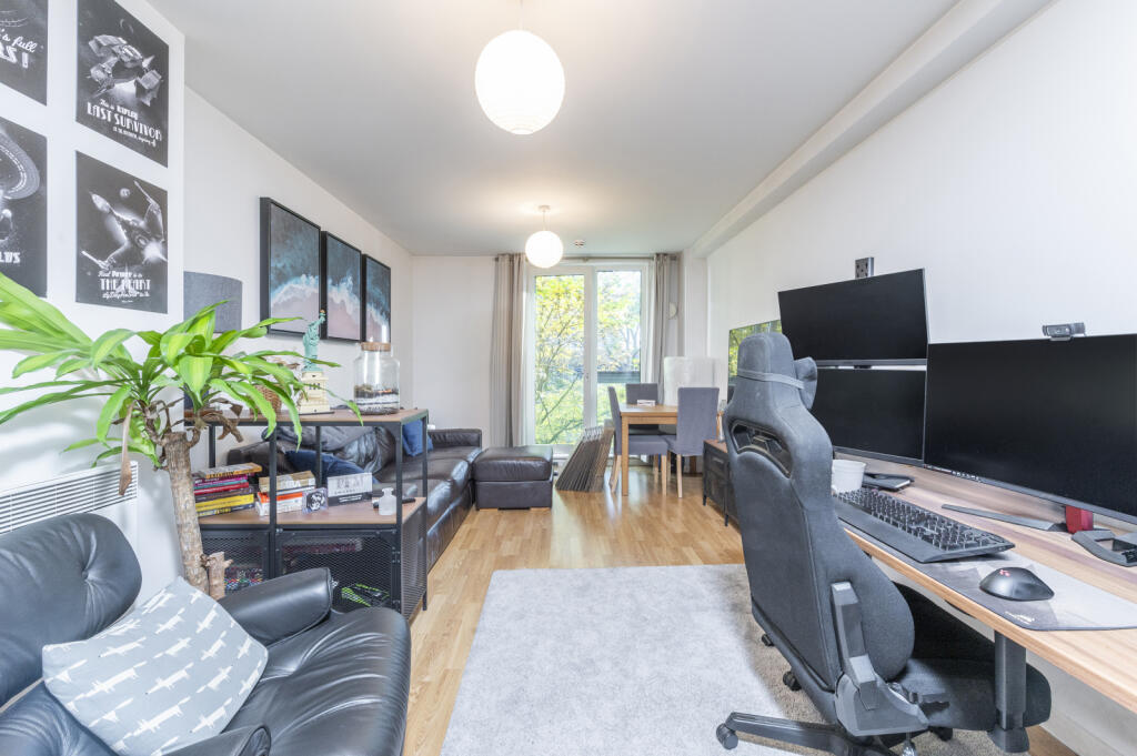 Main image of property: Limeharbour, 
Millwall, E14