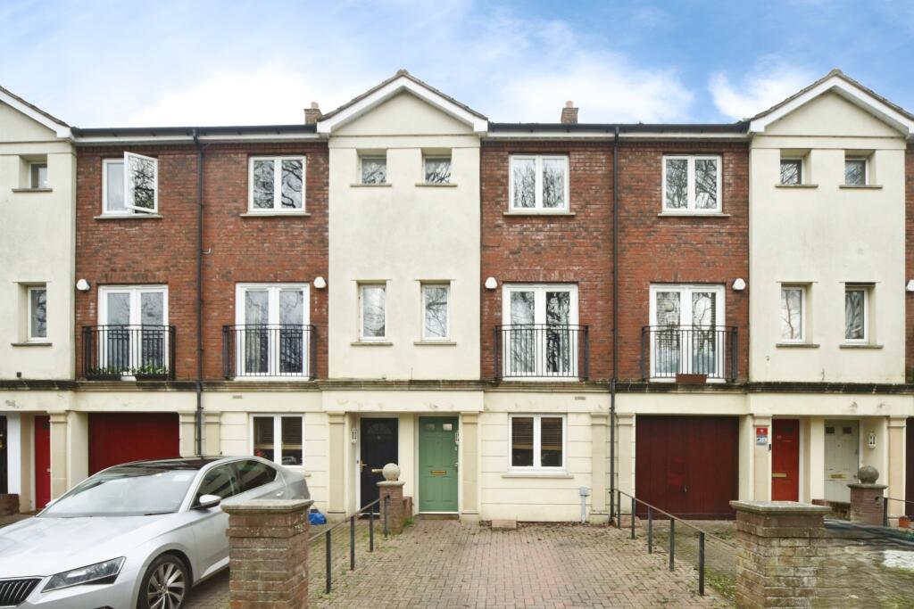 Main image of property: Mitre Court, Taunton, TA1