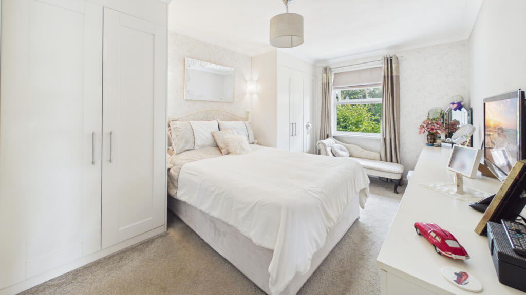 House in Truro - View 5