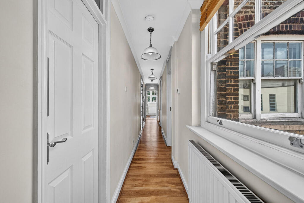Apartment in London - View 2