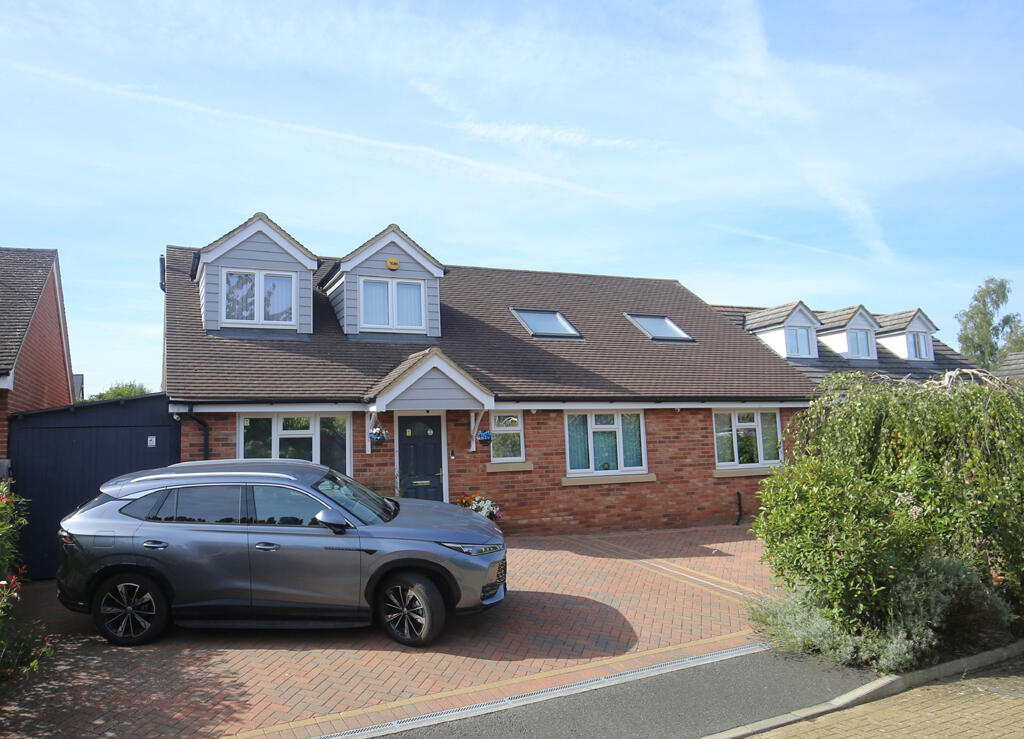 Main image of property: Holsey Lane, Bletchley, Milton Keynes