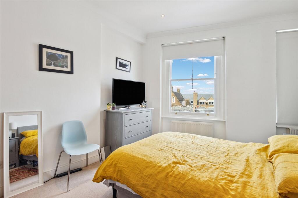 Apartment in London - View 4