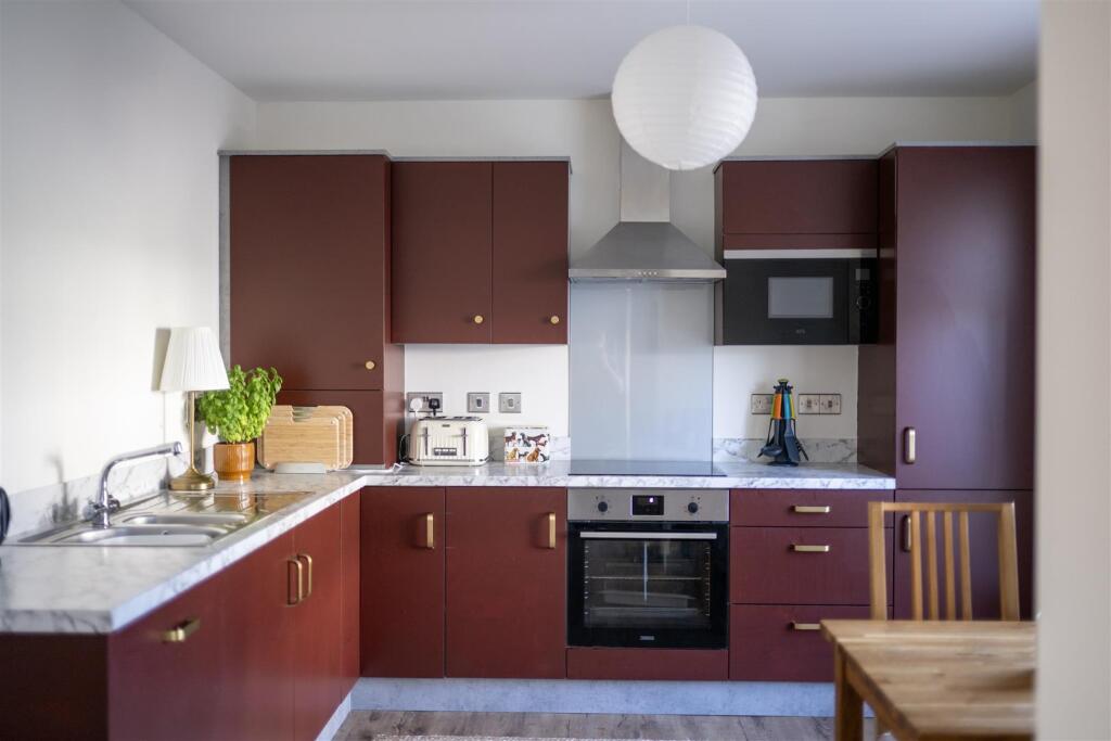 Apartment in Inverness, Highland - More