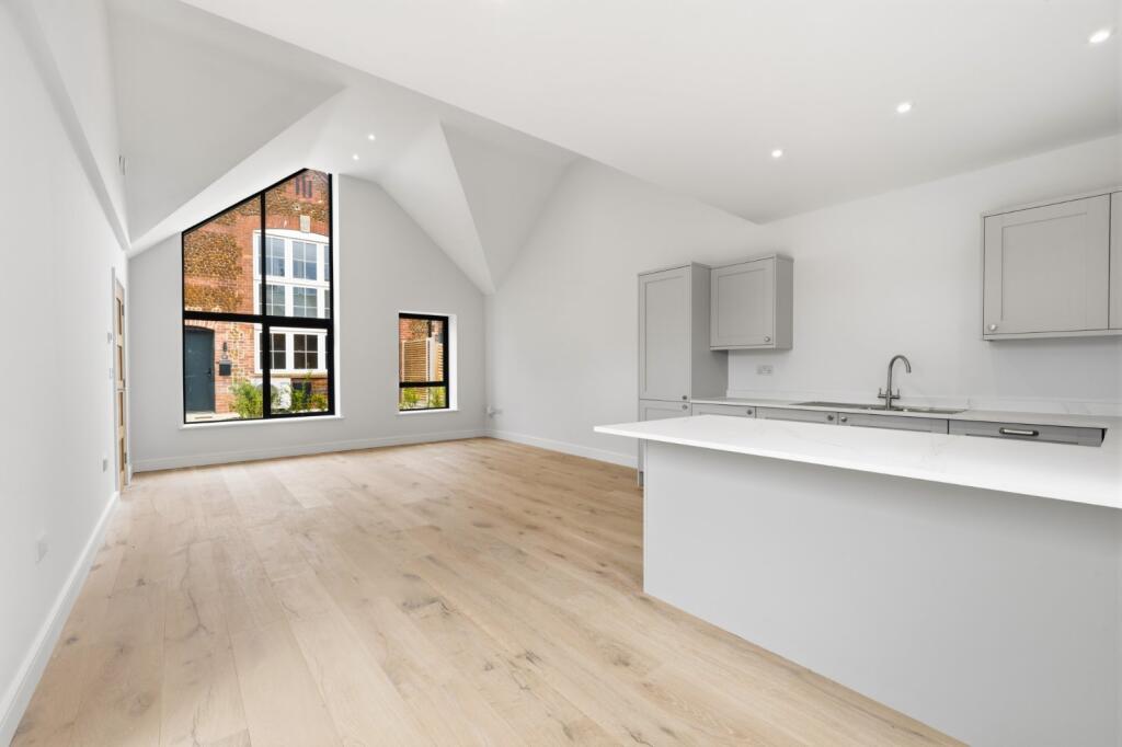 House in Peterborough - View 5