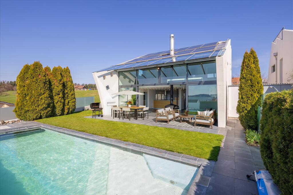 Main image of property: Zürich