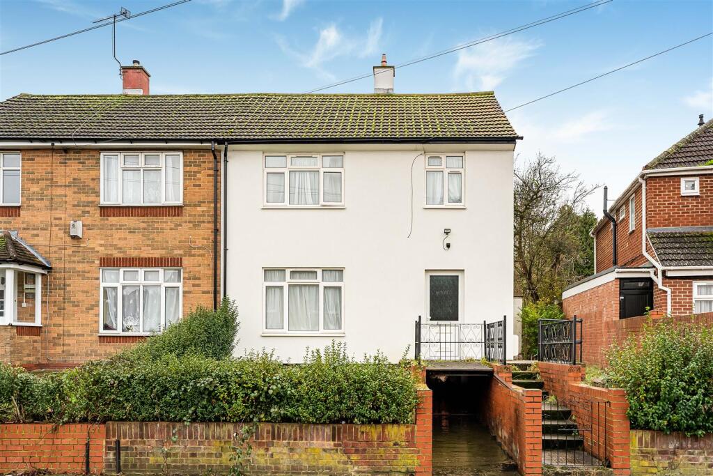 Main image of property: The Mall, Harrow