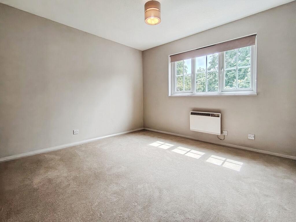 Amethyst Lane, Reading, Berkshire - View 5