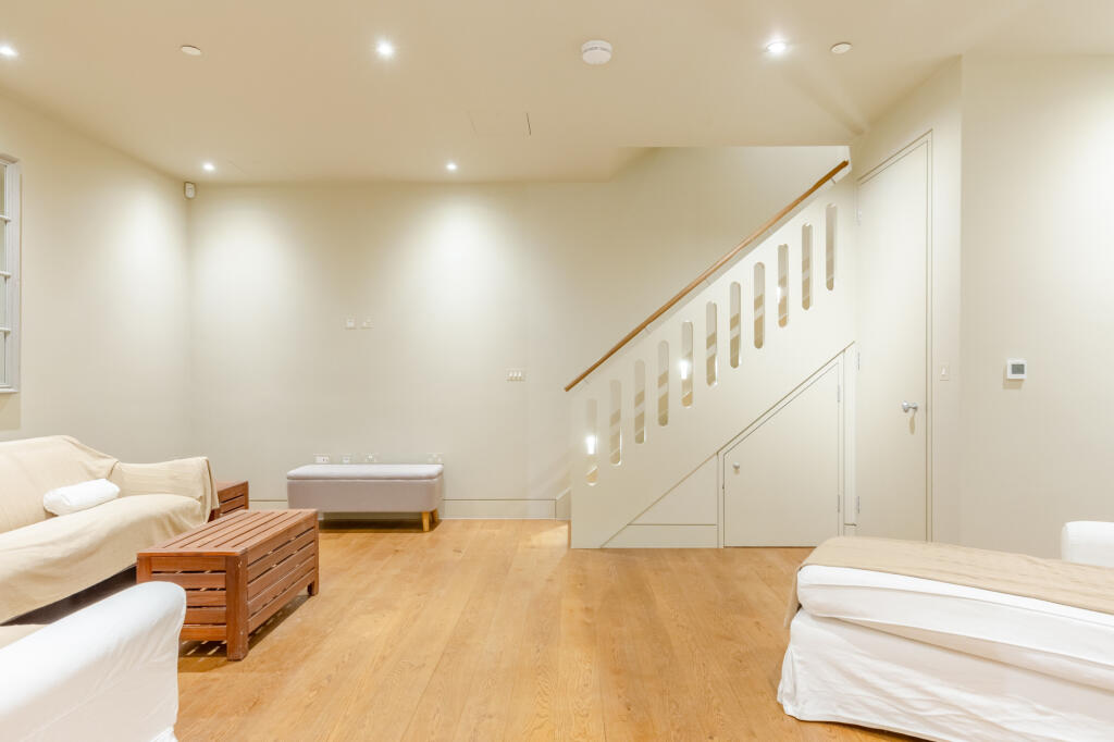 4 bedroom terraced house for rent