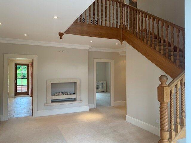 House in London, Northwood - More