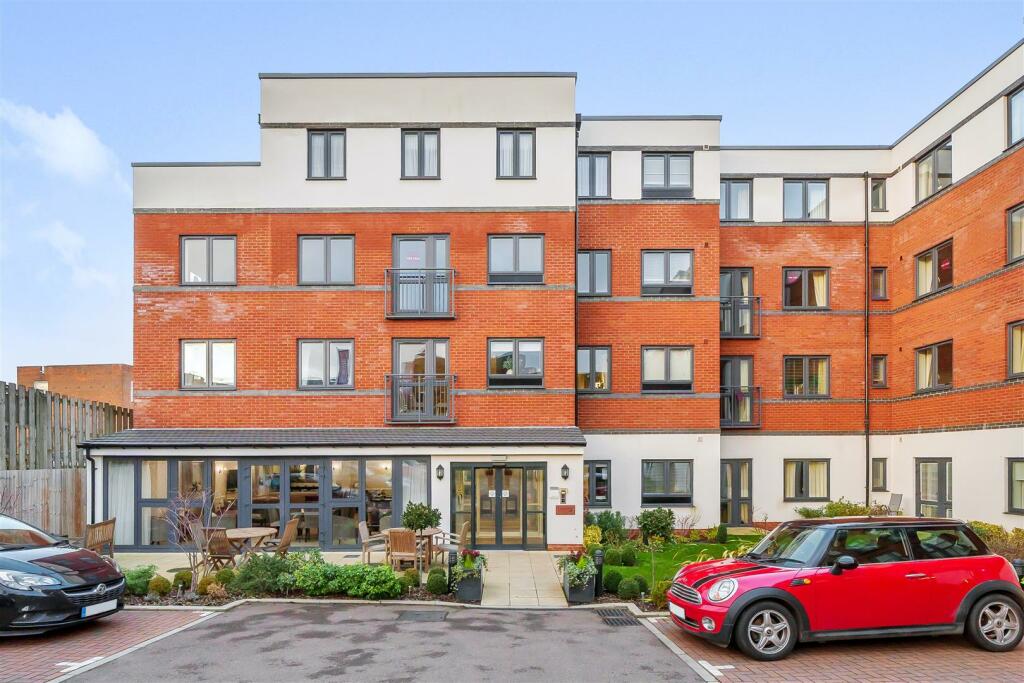 Main image of property: Oscar Lodge, Aylesbury, Buckinghamshire