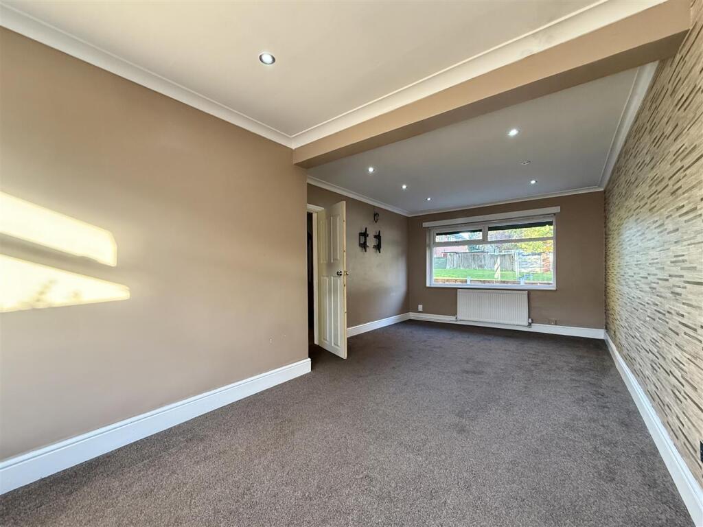 House in Bolton - View 5