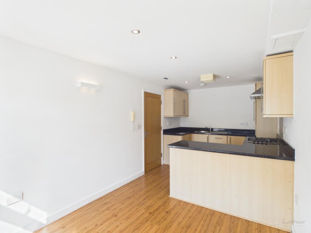 Apartment in Bath - View 4
