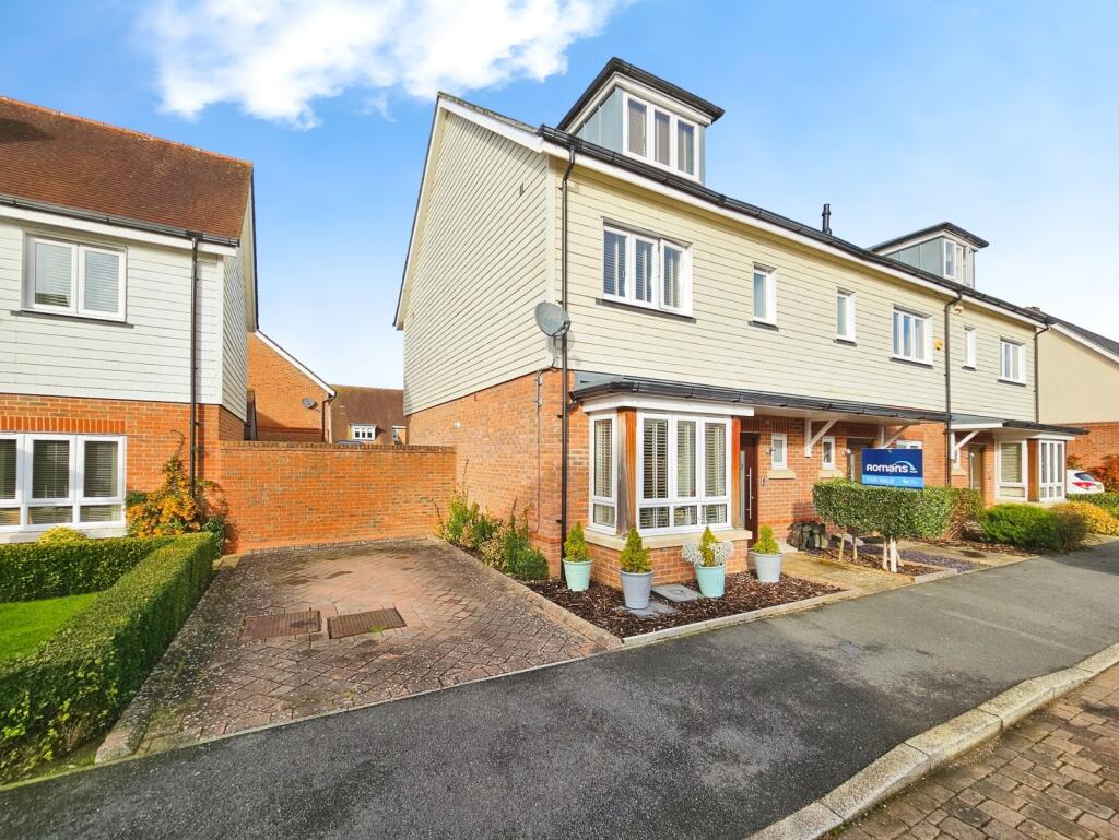 Main image of property: Foxtails, Fleet, Hampshire