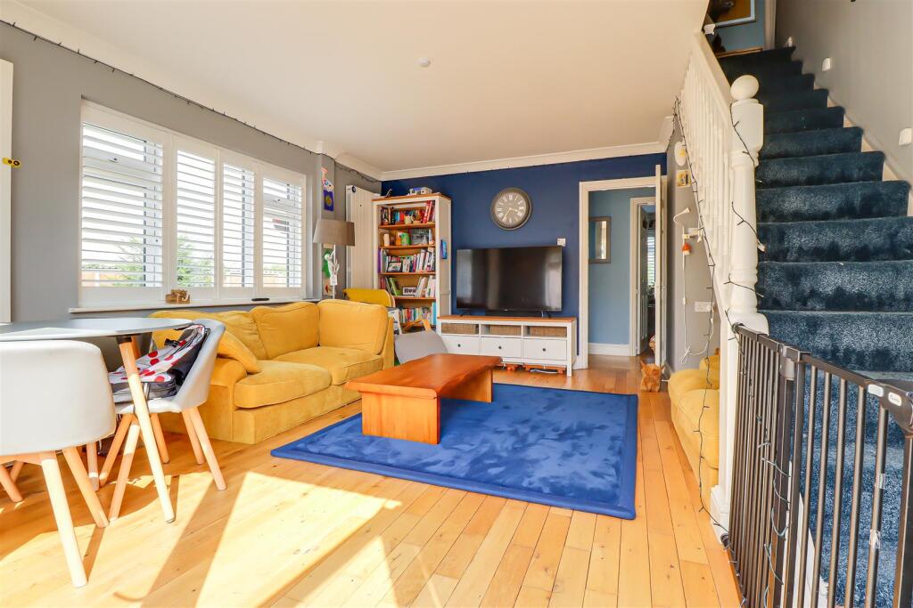 House in Southend-on-Sea - View 3
