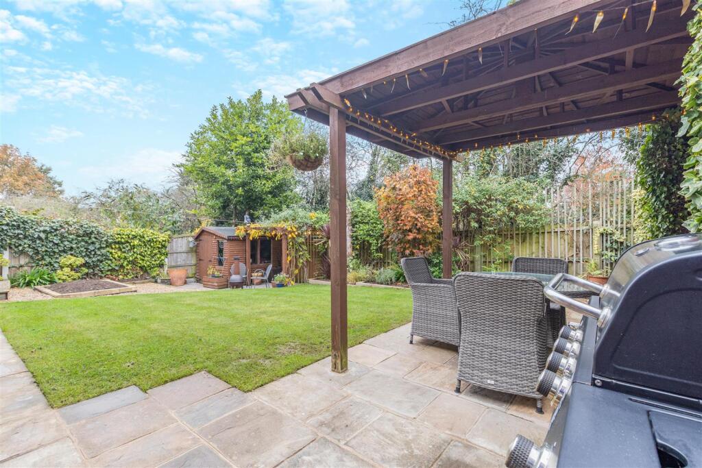 Rochdale Court, Mansfield - View 6
