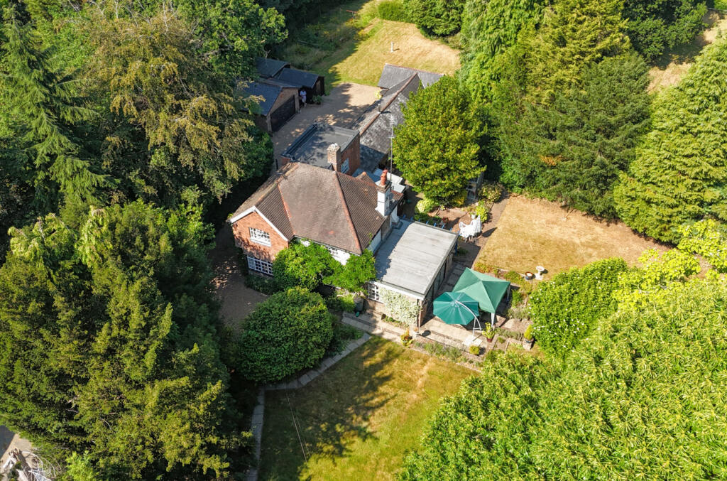 Main image of property: Mutton Hill, Dormansland, Lingfield