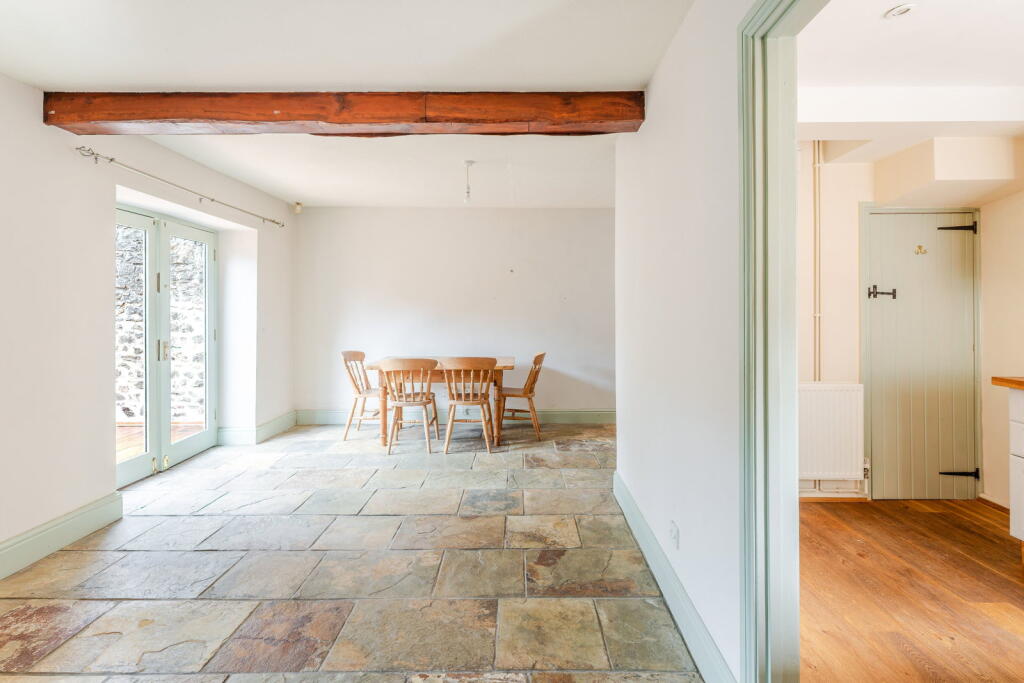 House in Churchill, Stock - View 4