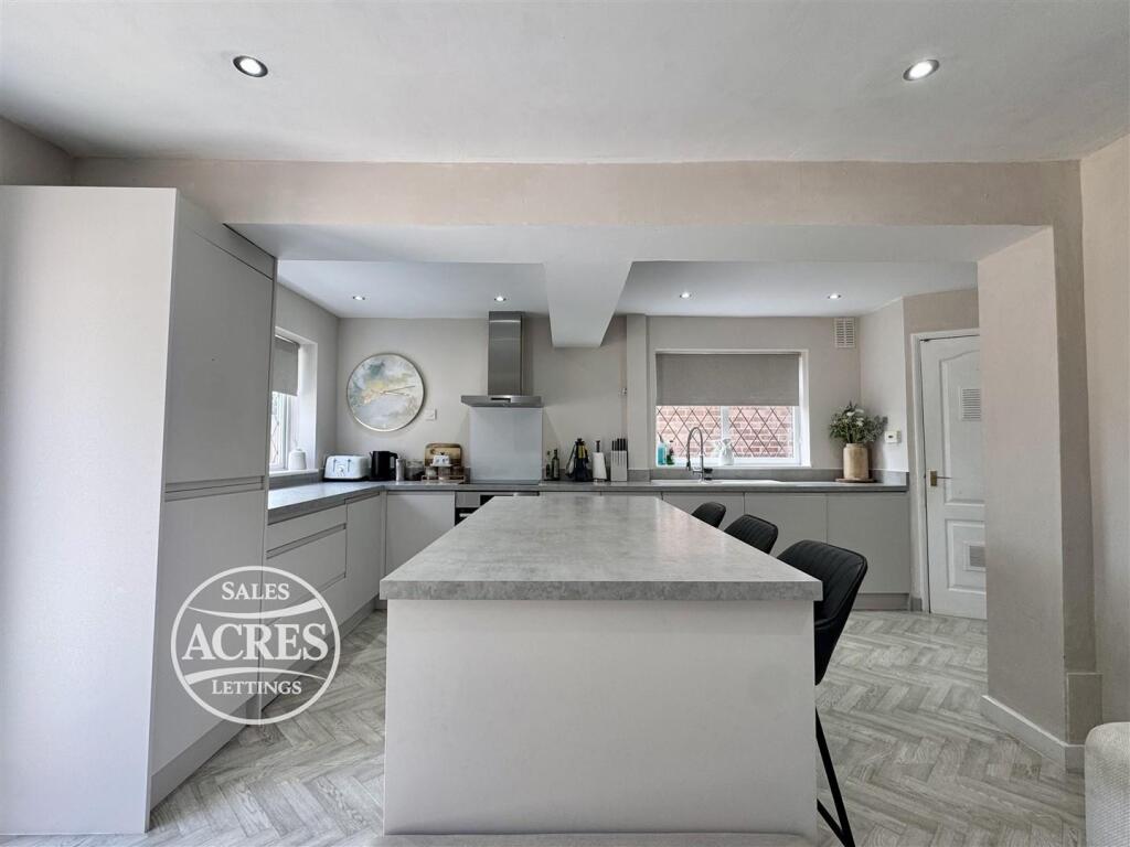 House in Sutton Coldfield, Milking Gate - More