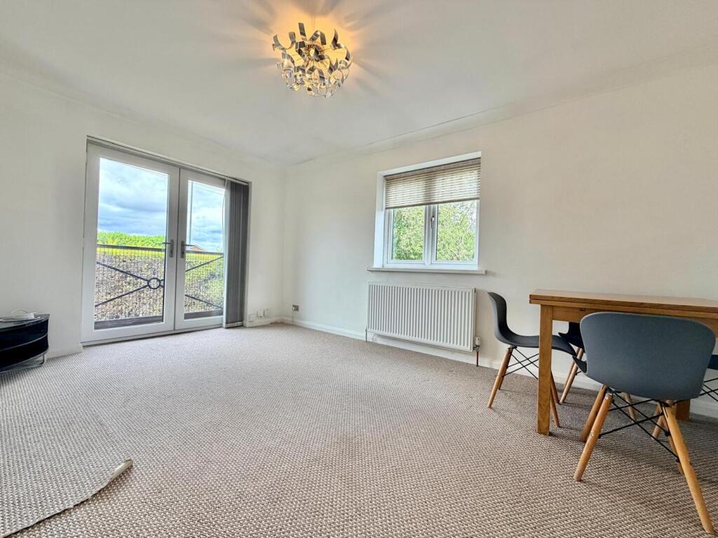 Apartment in Leeds, West Yorkshire - View 6