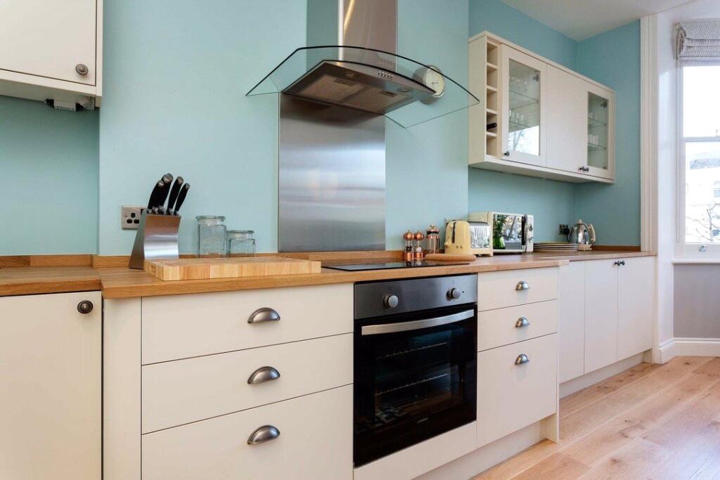 Apartment in London - More